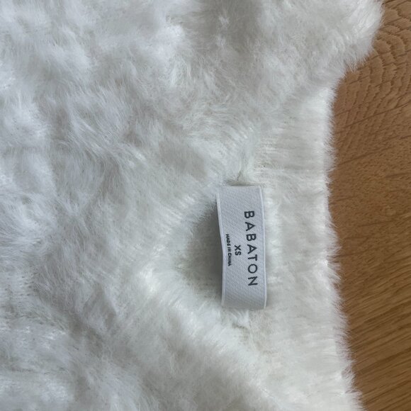 Aritzia Babaton Fuzzy Preppy Ribbed Oversized Crop Sweater XS - Picture 2 of 5